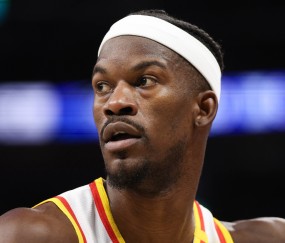 持续失利引发热议！，巴特勒在中国队比赛中出色防守上演精彩一战(巴特勒第二次总决失利)-九游体育