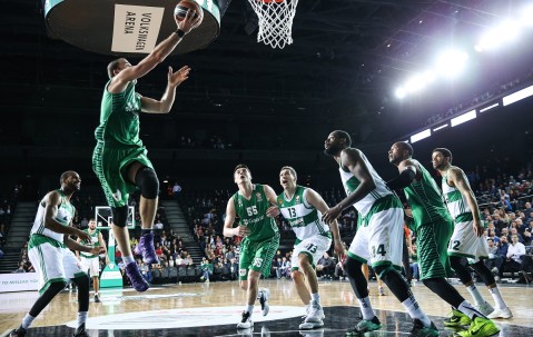 清晨NBA常规赛焦点战，波士顿凯尔特人主帅复盘，悬念犹存，赛季目标并未改变的简单介绍-九游体育